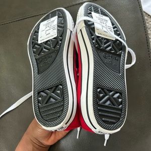 Boys converse brand new never worn